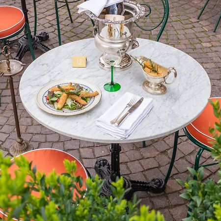 Weisses Roessl Hotel Caldaro Ngoại thất bức ảnh