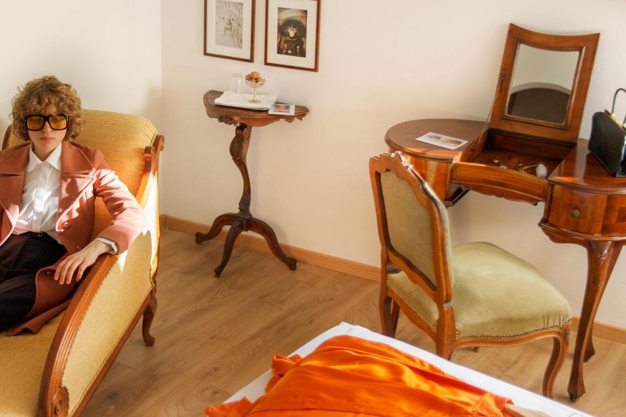 Weisses Roessl Hotel Caldaro Ngoại thất bức ảnh