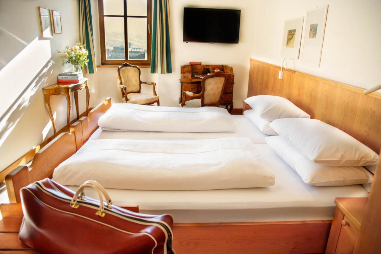 Weisses Roessl Hotel Caldaro Ngoại thất bức ảnh